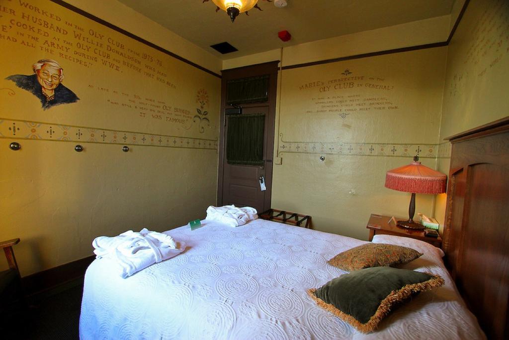 Vila Mcmenamins Olympic Club Centralia Pokoj fotografie